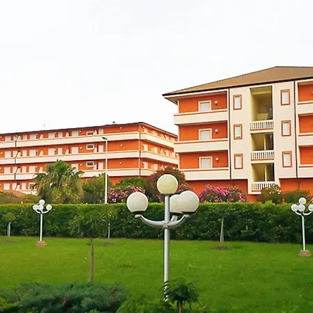 Fruit Village S Antonio קאפו ריצוטו