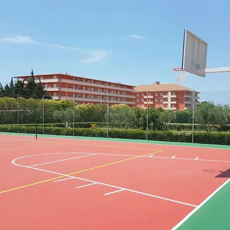 Fruit Village S Antonio מלון *
